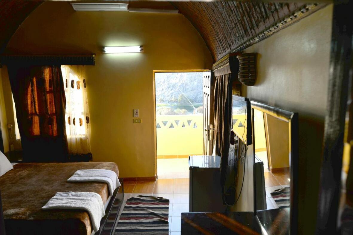 Kato Narty Hotel Aswan Bagian luar foto